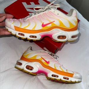 Women’s Nike Air Max Plus